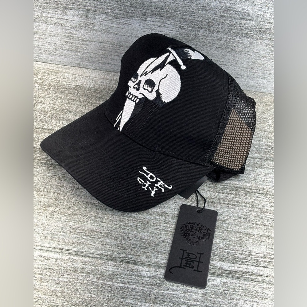 NWT Ed Hardy DEH Mesh Snapback Trucker Hat Cap Skull Dagger Sword Black OSHA